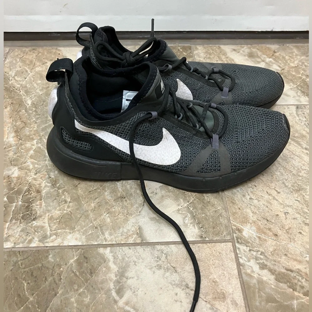 Nike Duel Racer Sneakers Size 9 - Picture 2 of 5
